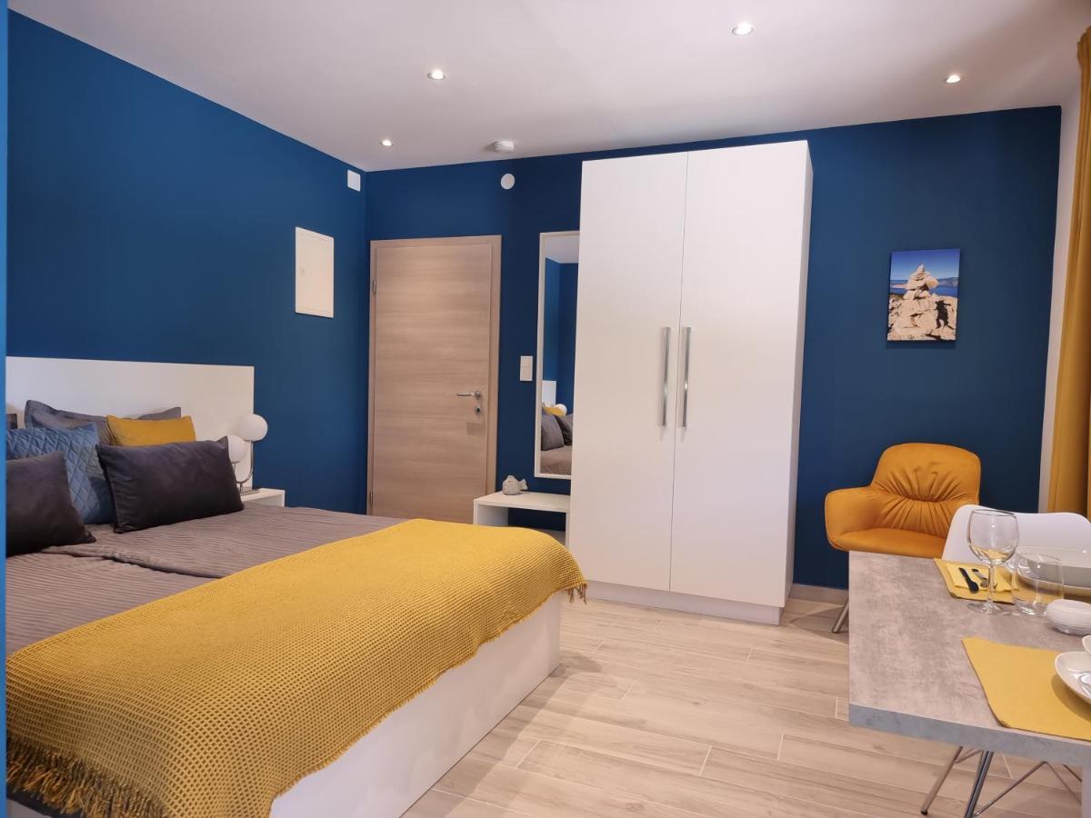 Apartments Suha Punta - Villa Babalonija Kampor Kültér fotó