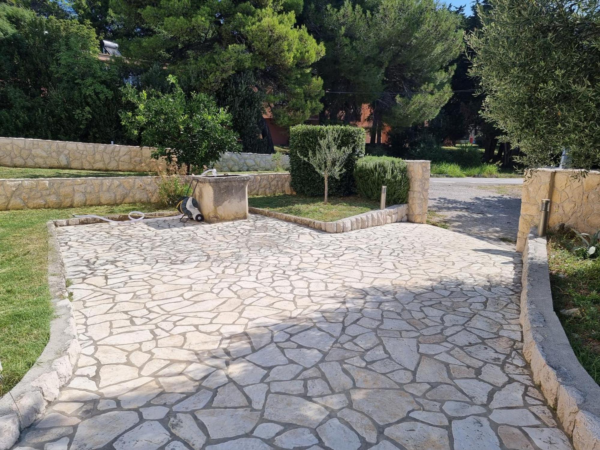 Apartments Suha Punta - Villa Babalonija Kampor Kültér fotó